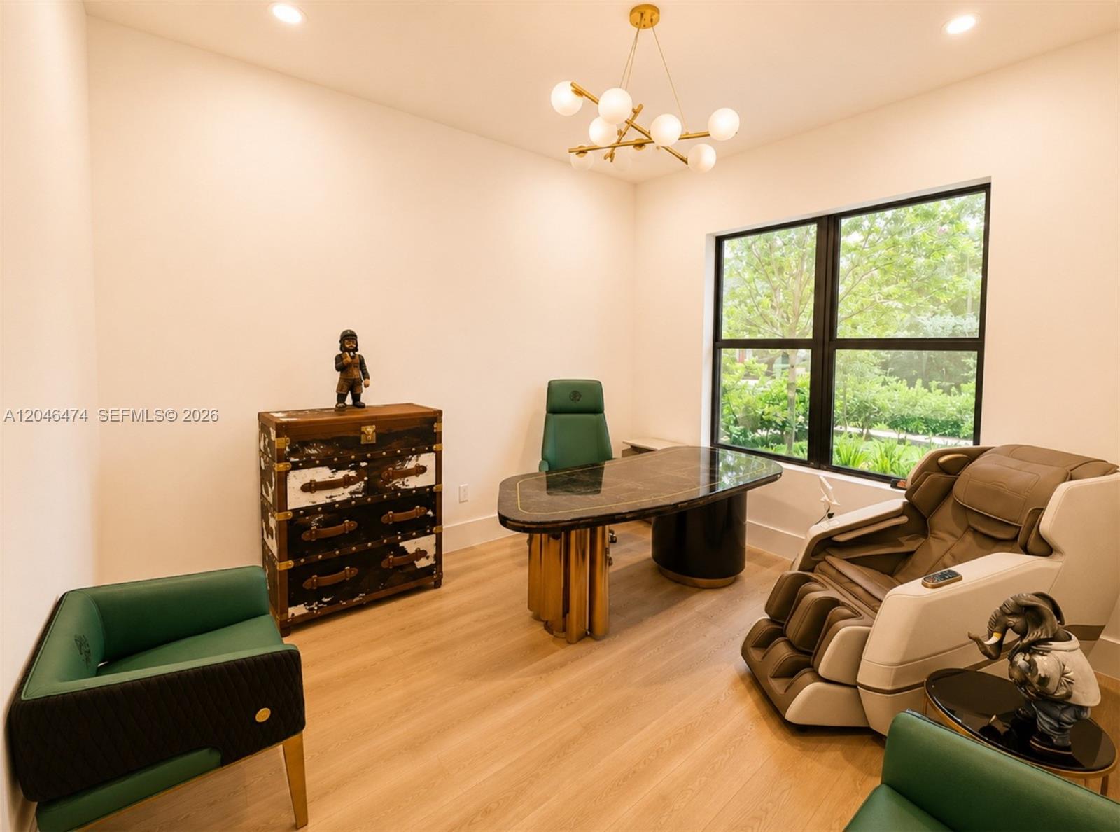 A12046474 Property Photo 7