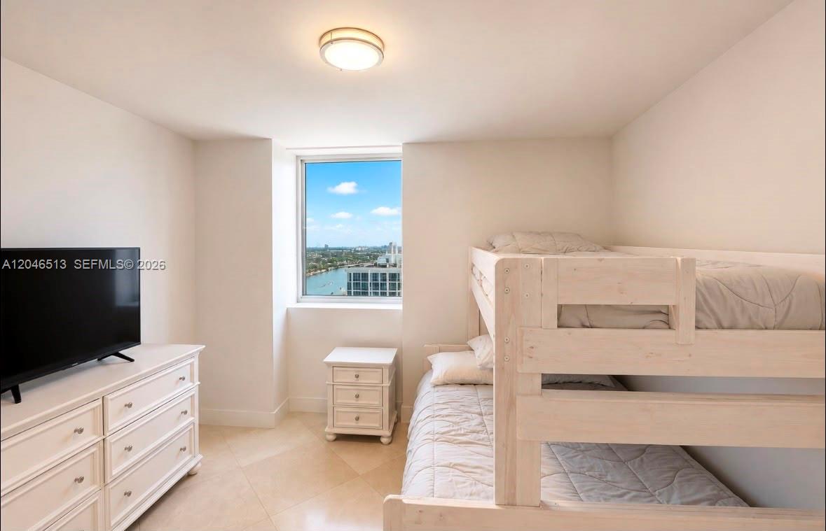 4775 Collins Avenue 2407 Property Photo 12