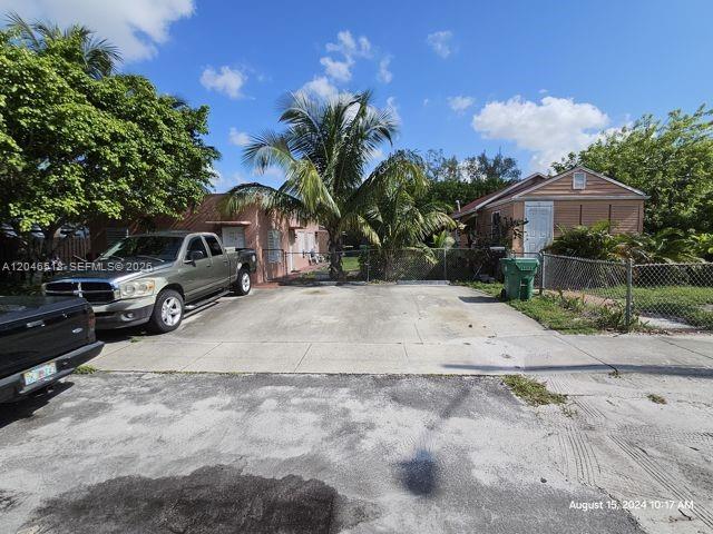 22 Sw 11th Street Property Photo 1