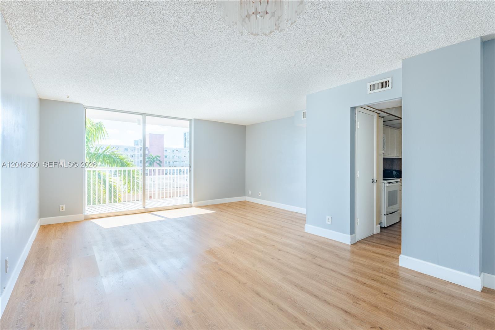 3161 S Ocean Drive 407 Property Photo 1