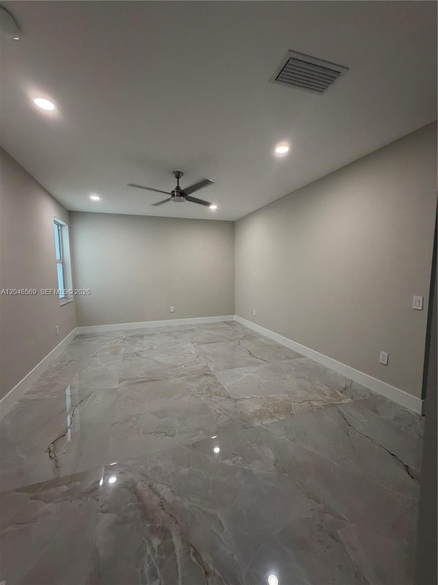4499 Nw 93rd Doral Court Property Photo 9