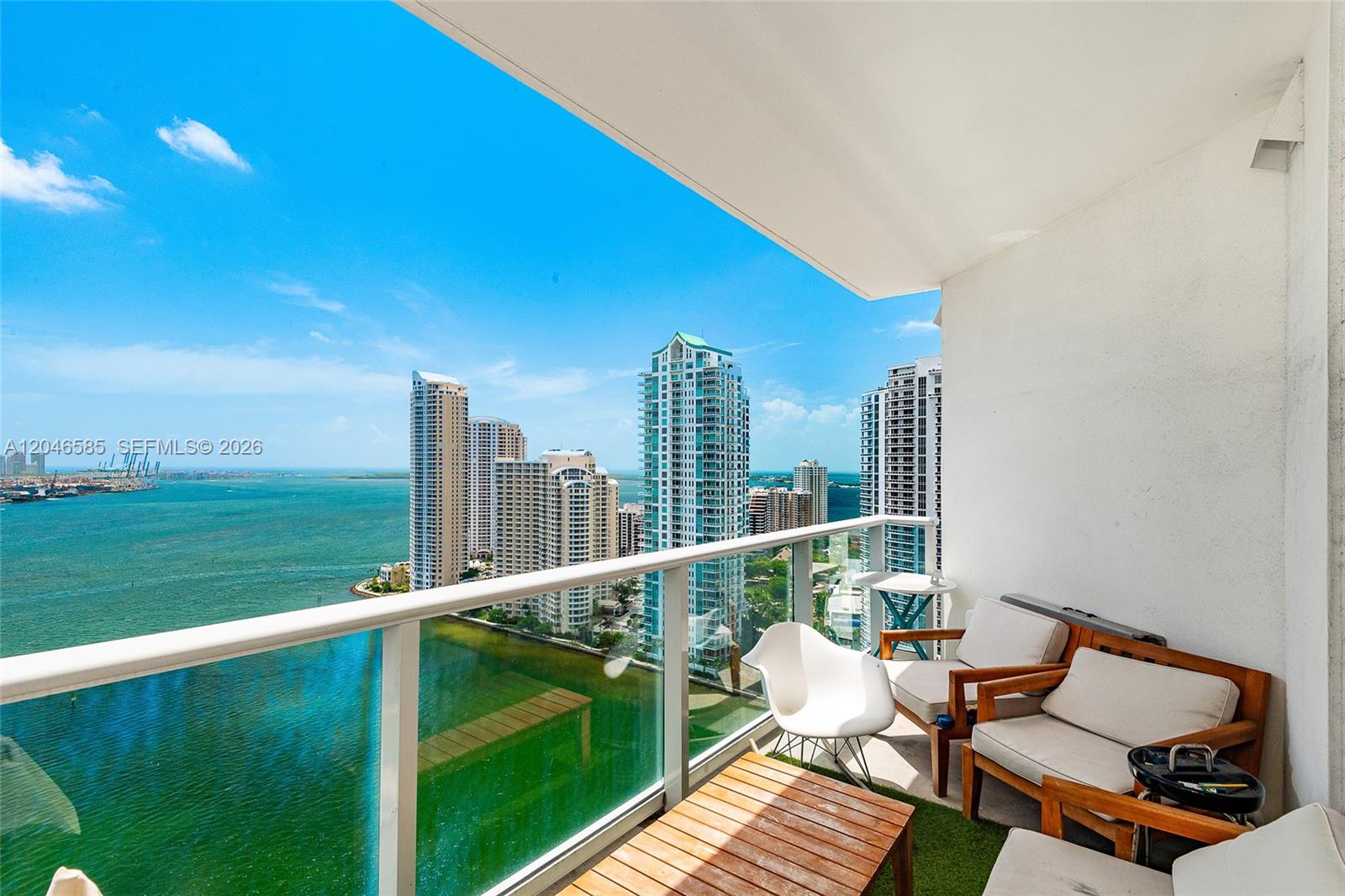 300 S Biscayne Boulevard T-2612 Property Photo 3