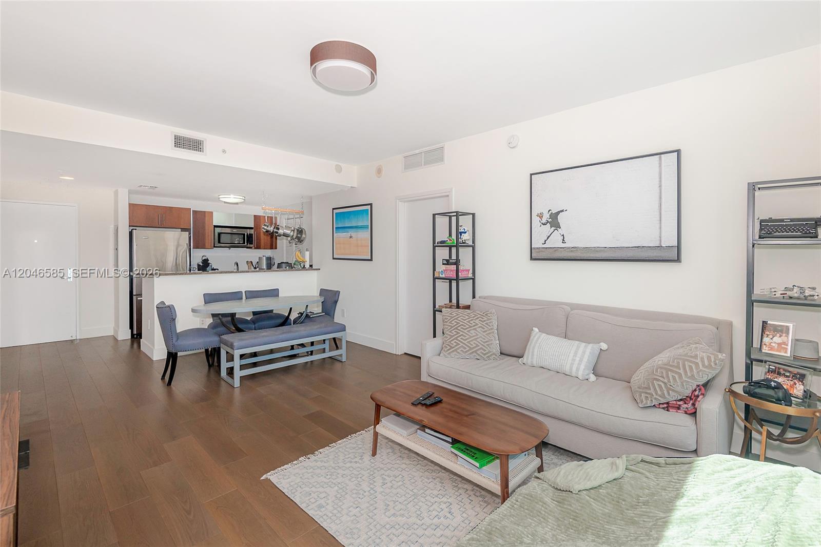 300 S Biscayne Boulevard T-2612 Property Photo 7