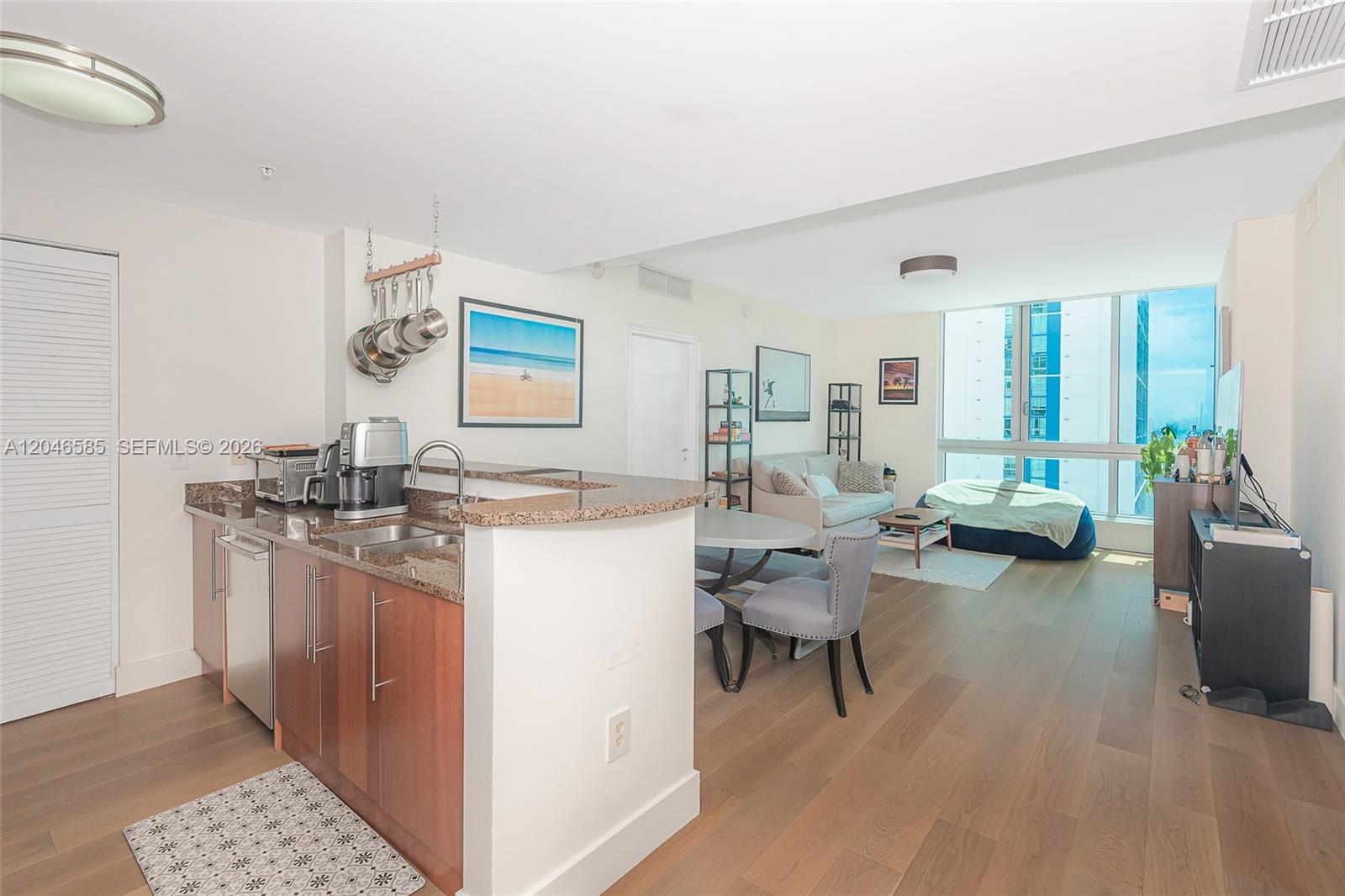 300 S Biscayne Boulevard T-2612 Property Photo 15