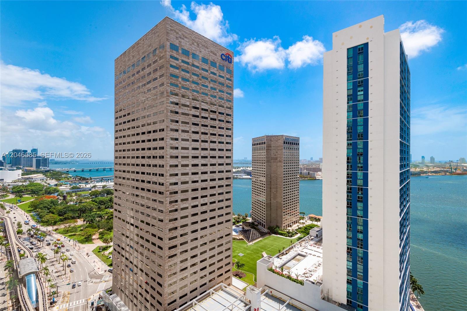 300 S Biscayne Boulevard T-2612 Property Photo 25