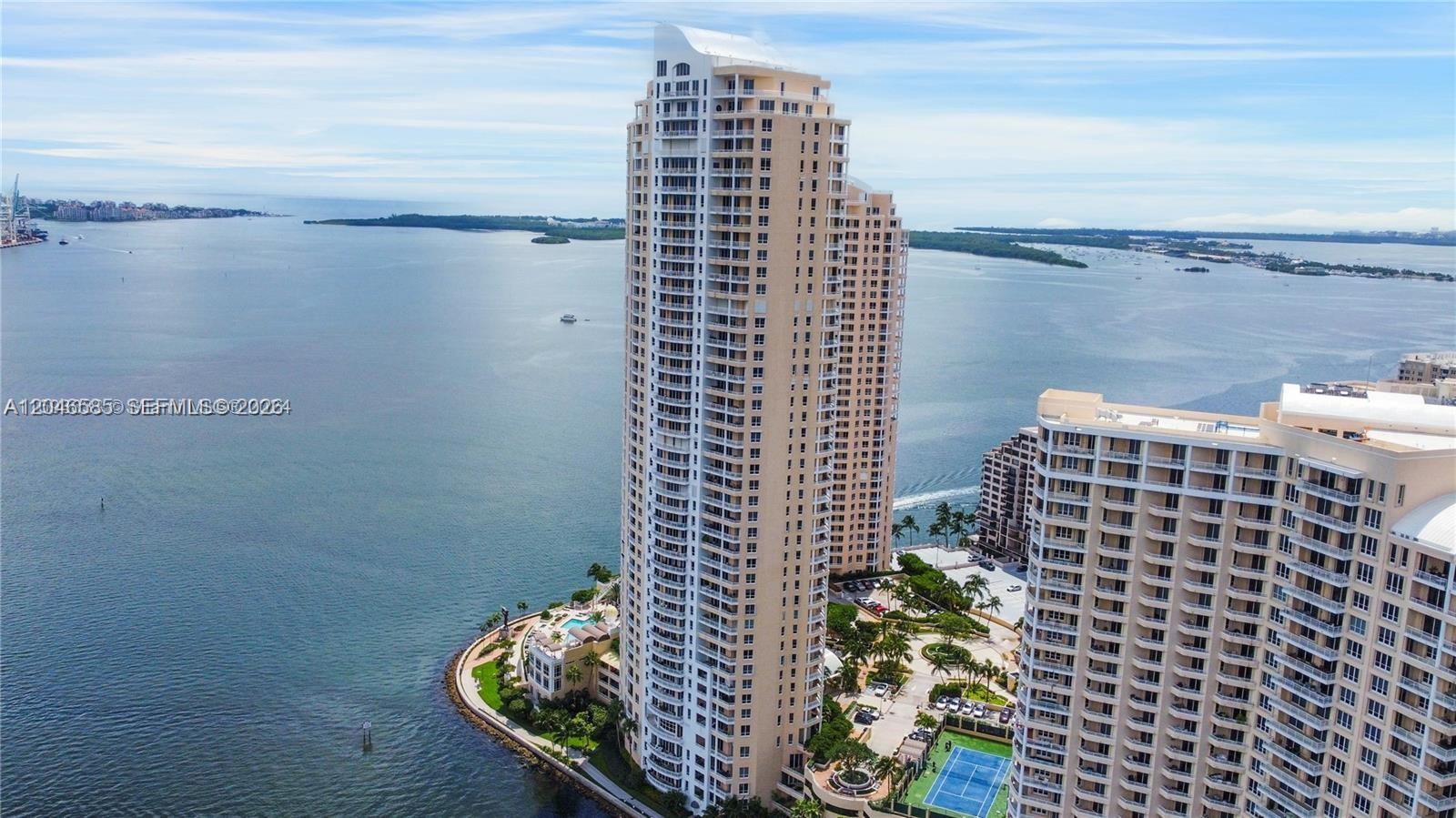 300 S Biscayne Boulevard T-2612 Property Photo 28