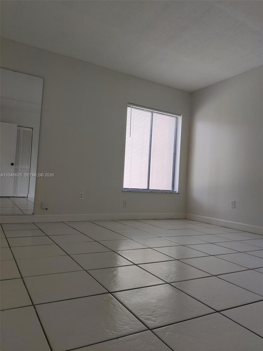 300 E Club Circle 108 Property Photo 29