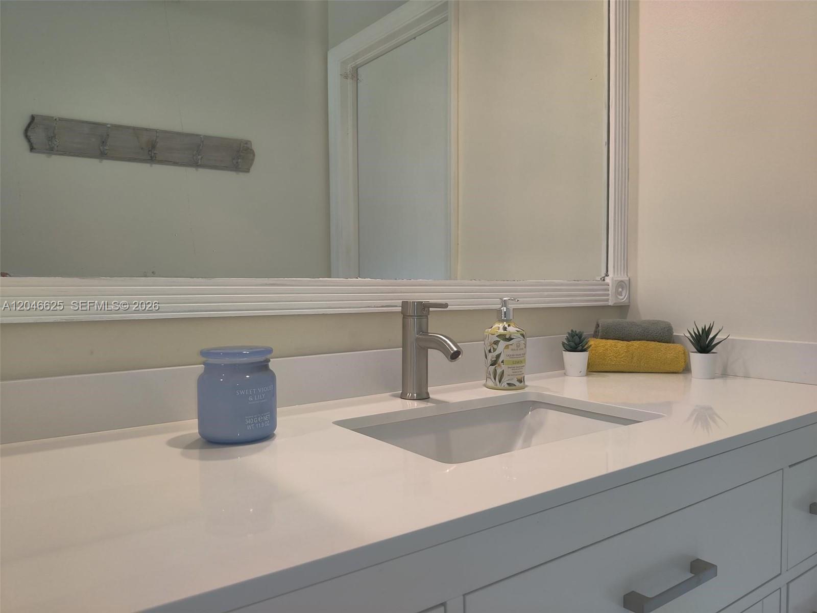 300 E Club Circle 108 Property Photo 35