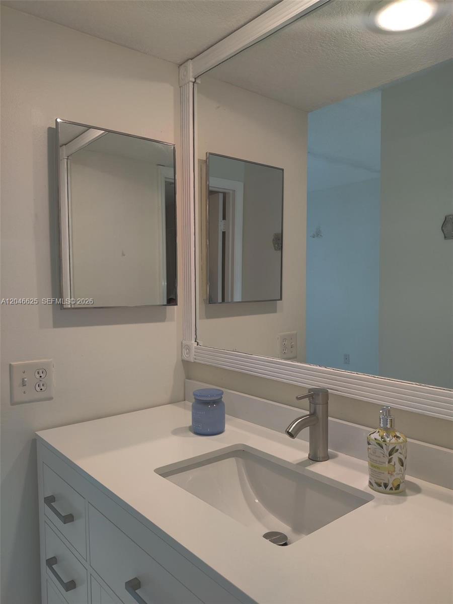 300 E Club Circle 108 Property Photo 42