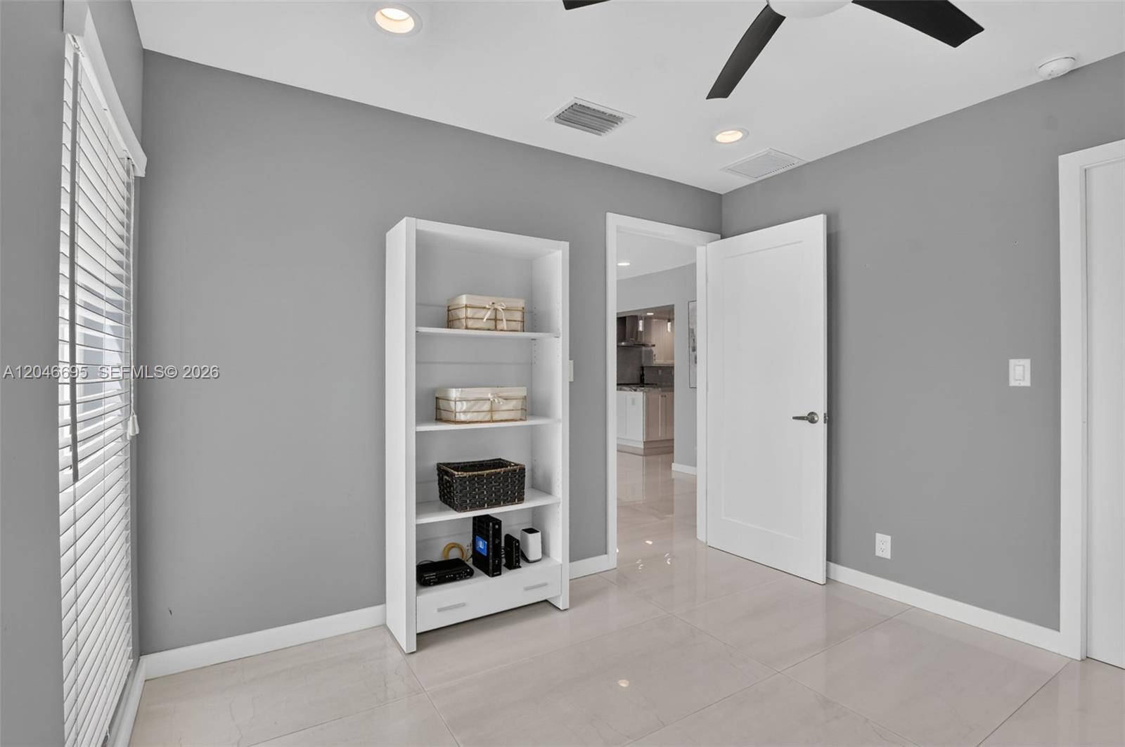 966 Se 9th Avenue Property Photo 34