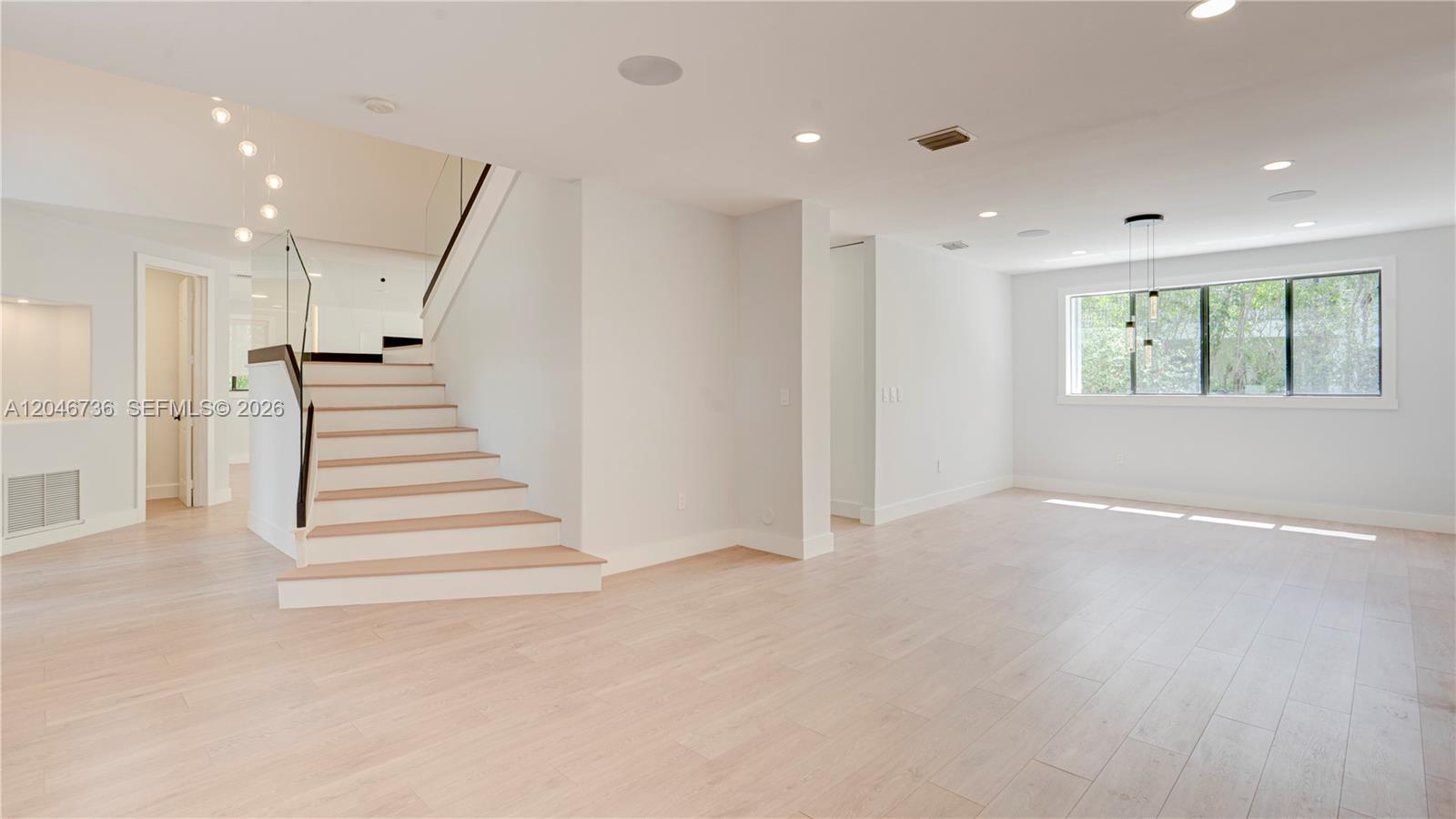 7956 Sw 195th Street Property Photo 9