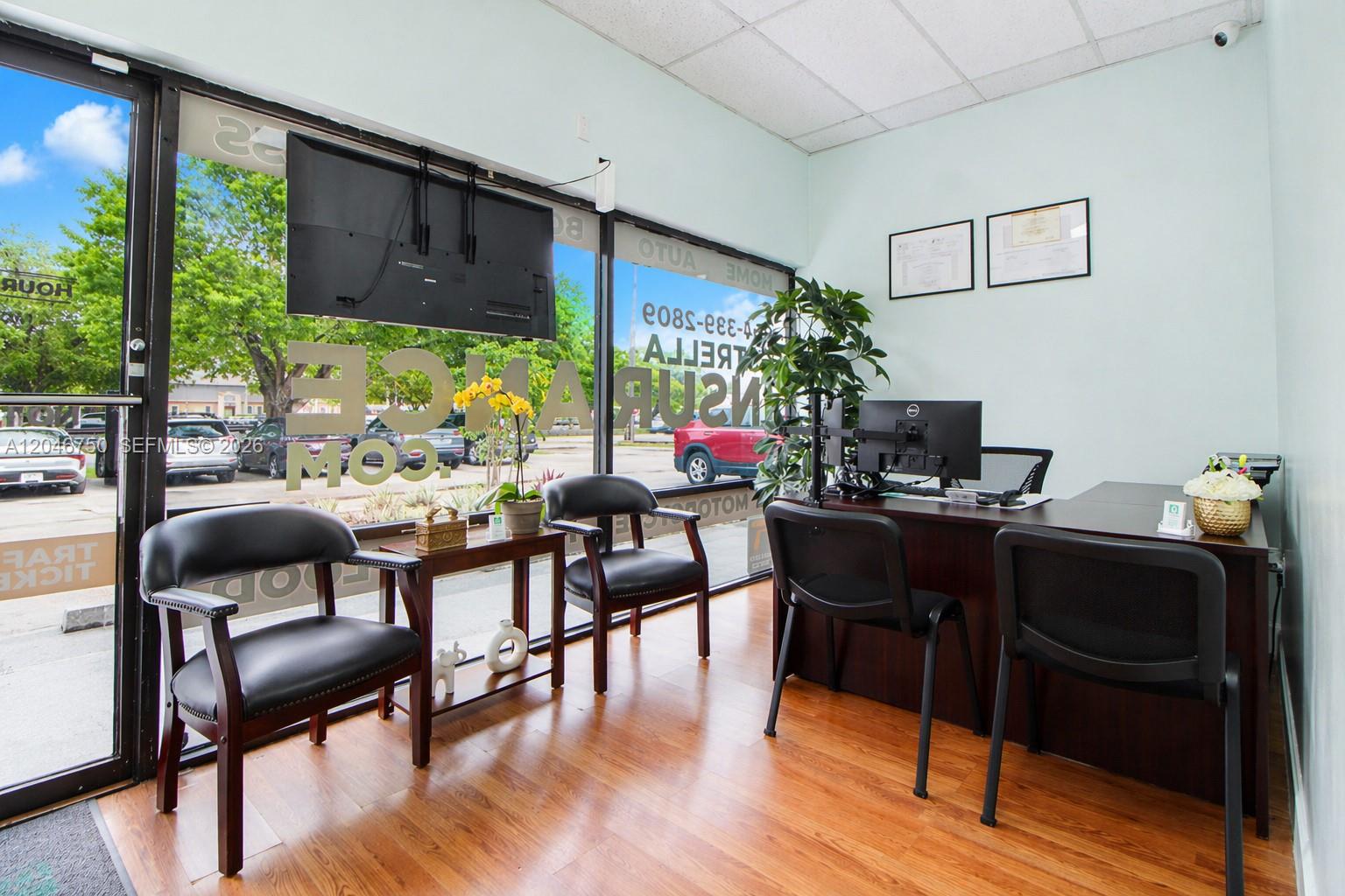 A12046750 Property Photo 2