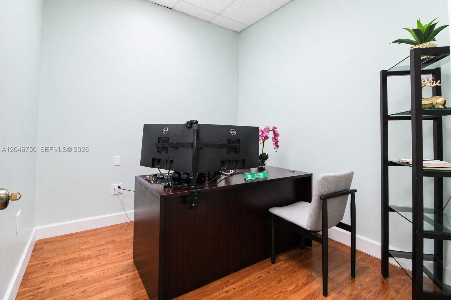 A12046750 Property Photo 6