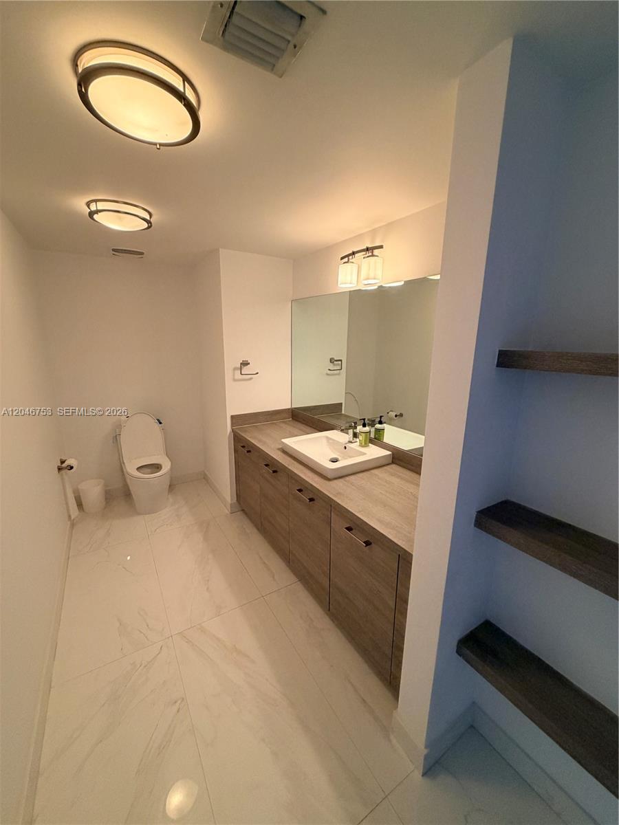 A12046753 Property Photo 8