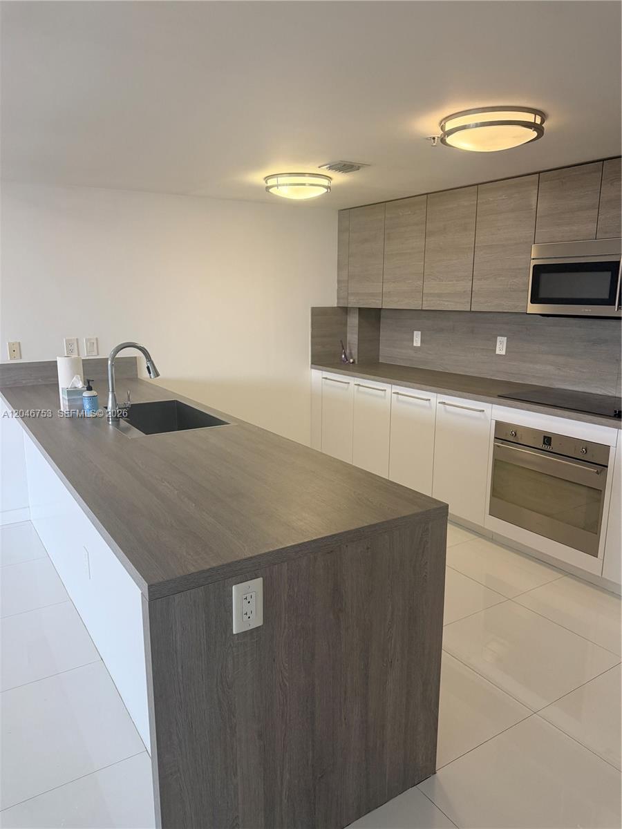 A12046753 Property Photo 13