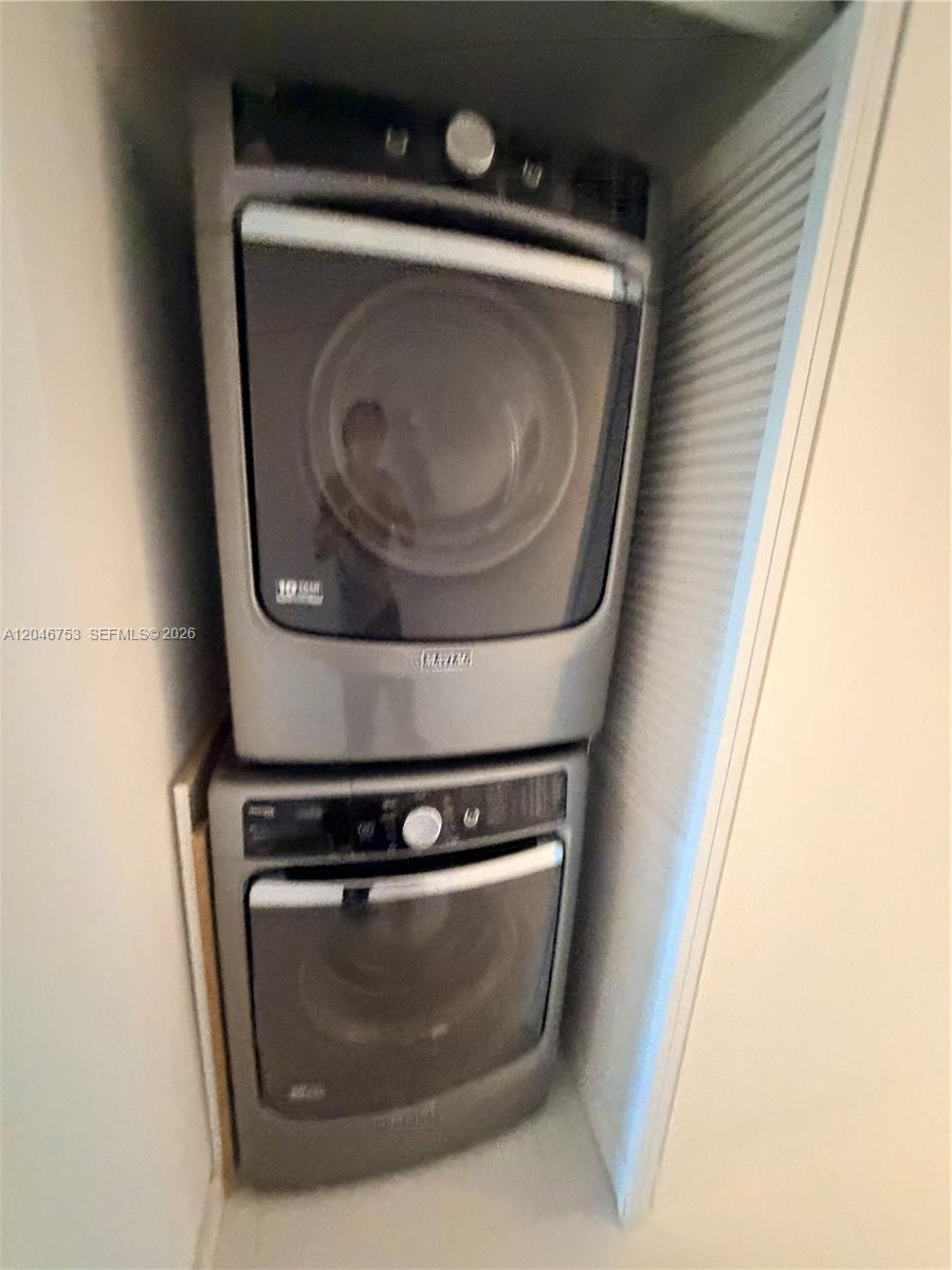 A12046753 Property Photo 23