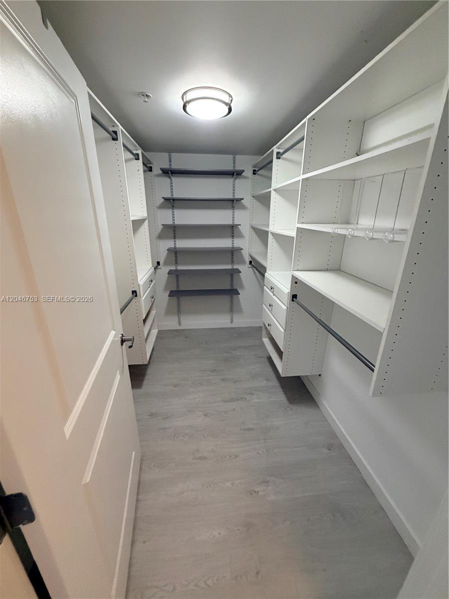 A12046753 Property Photo 28