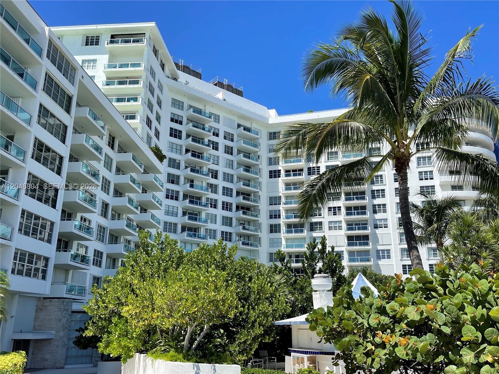 5151 Collins Avenue 1722 Property Photo 5