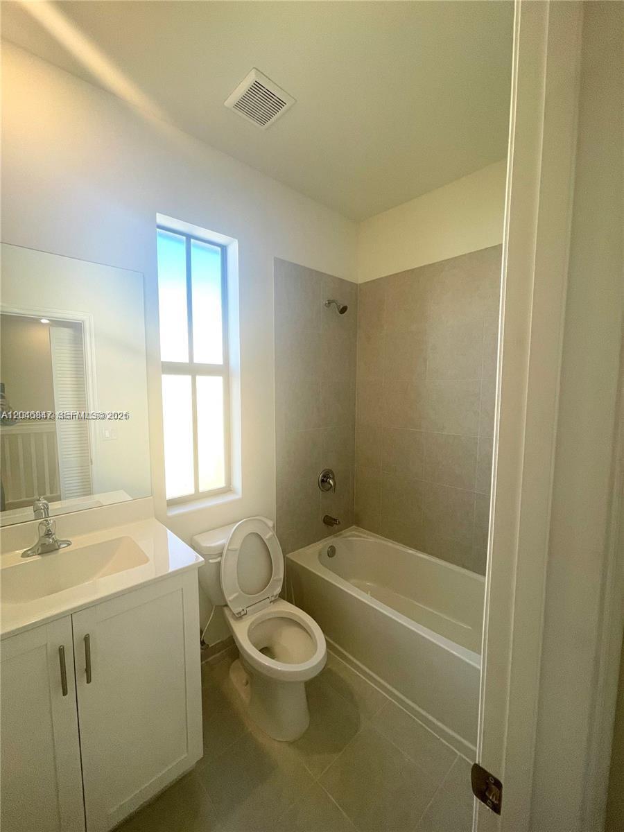3338 W 112th Street Property Photo 35