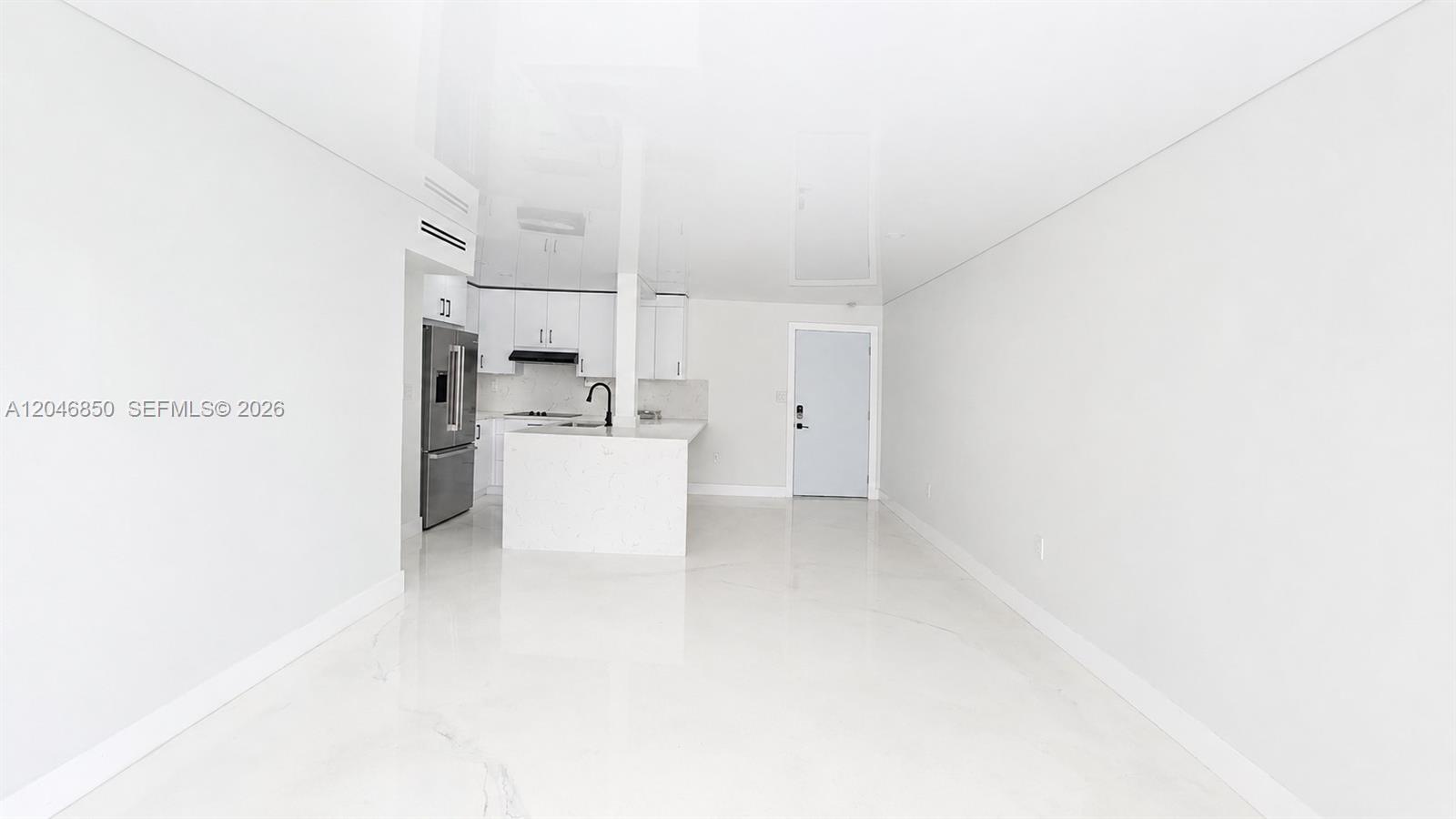 9682 Fontainebleau Boulevard 203 Property Photo 4