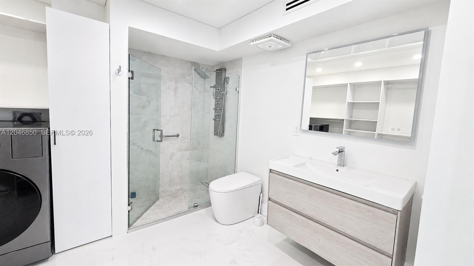 9682 Fontainebleau Boulevard 203 Property Photo 18
