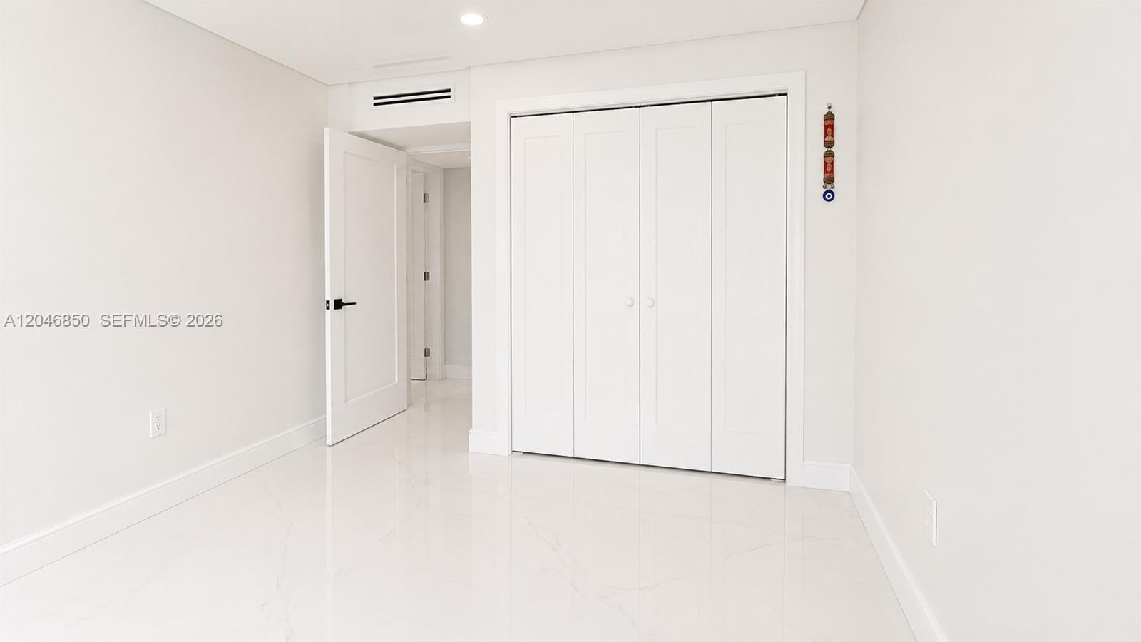 9682 Fontainebleau Boulevard 203 Property Photo 21