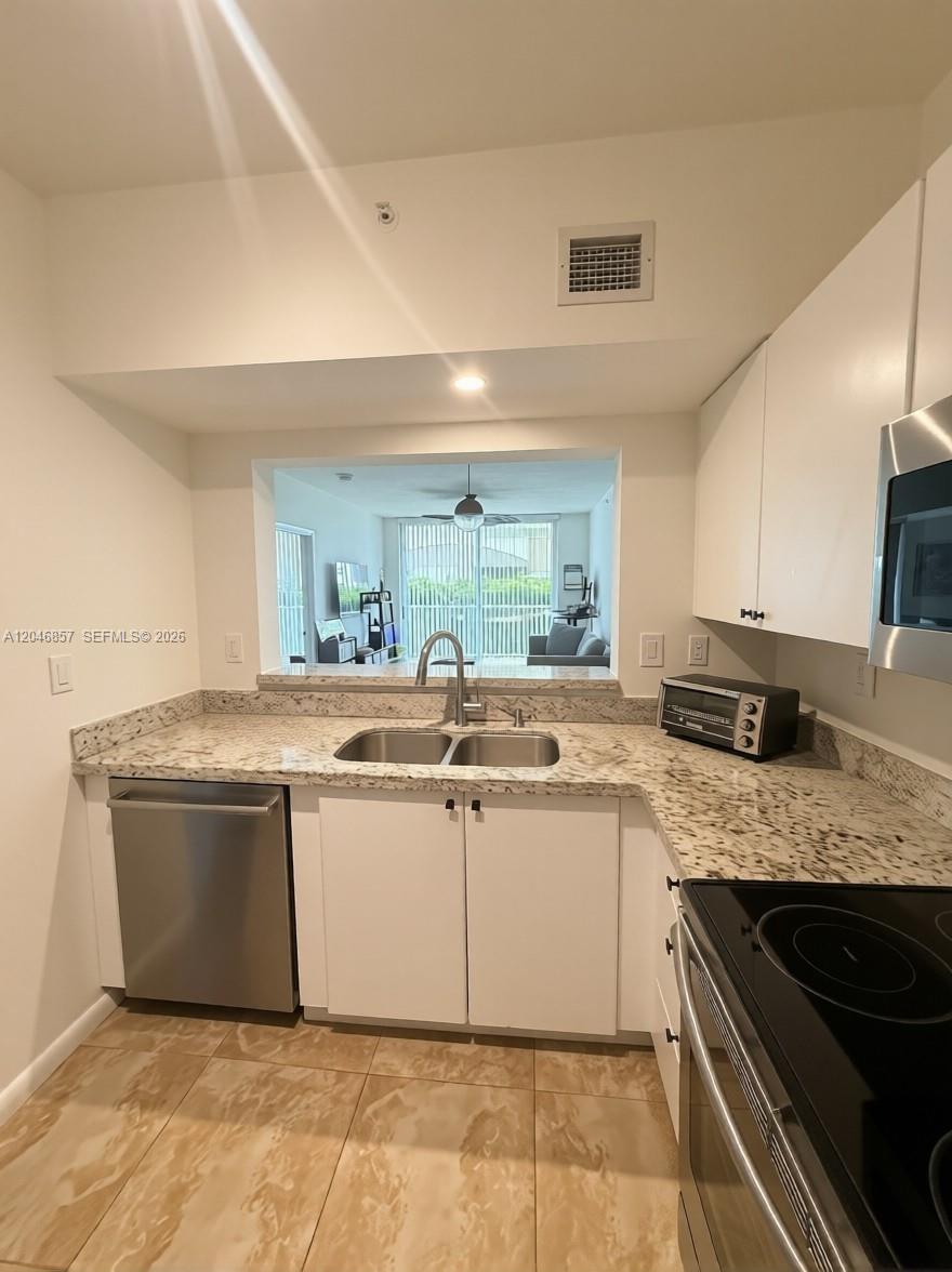 A12046857 Property Photo 5