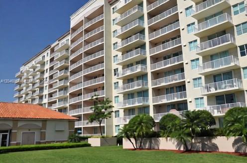 A12046857 Property Photo 12