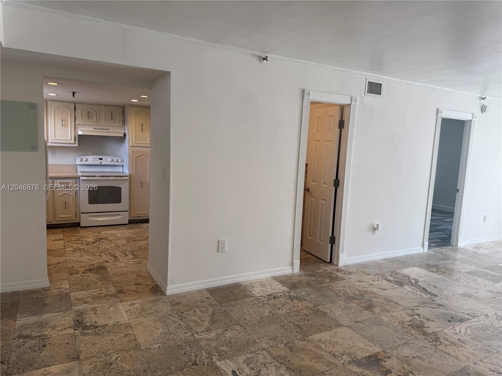 1345 West Avenue 202 Property Photo 23