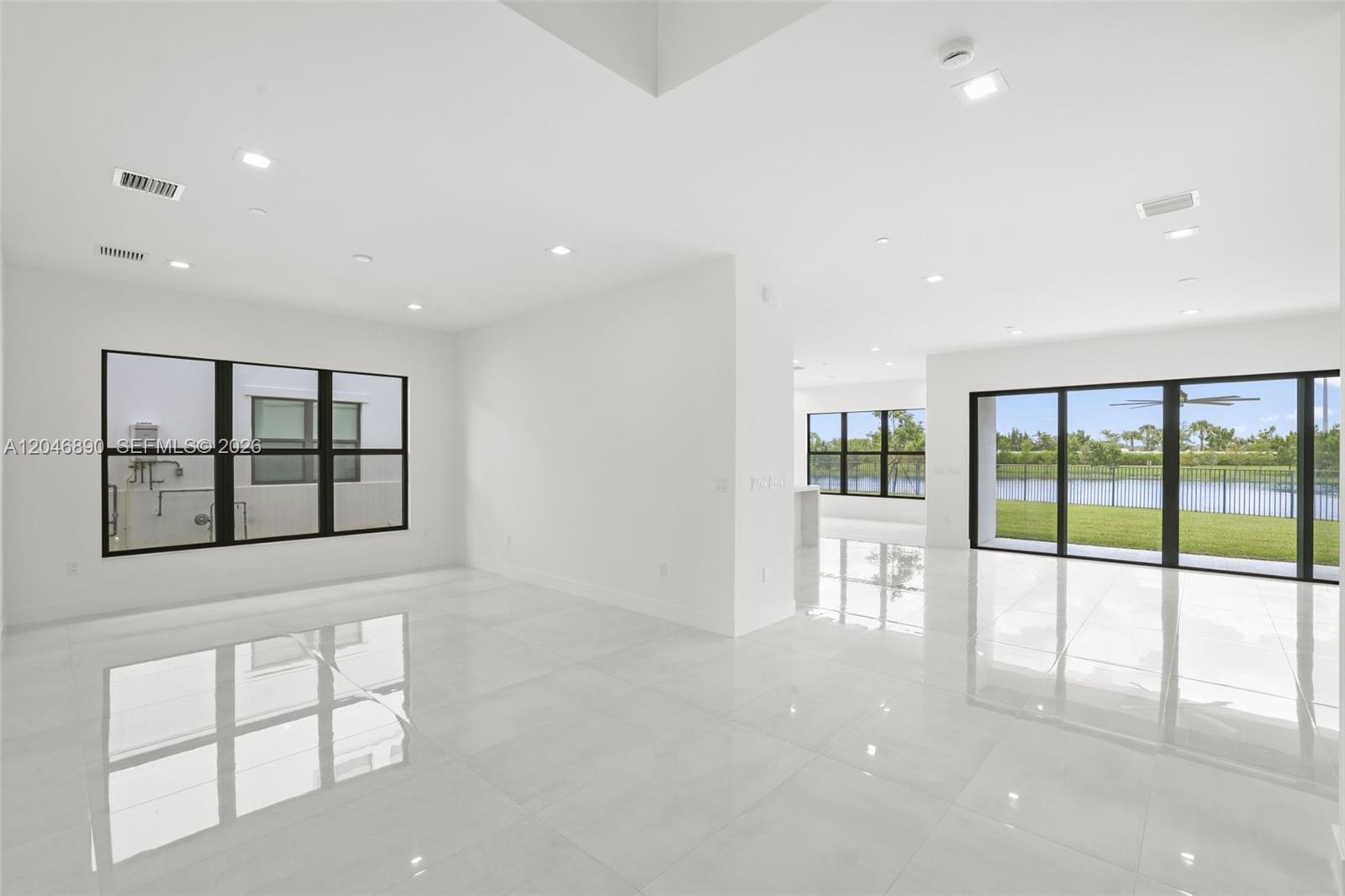 12866 Crane Crossing Property Photo 10