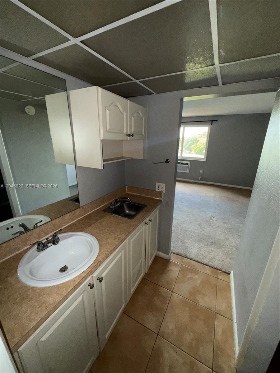 6960 Miami Gardens Drive 2-431a Property Photo 5