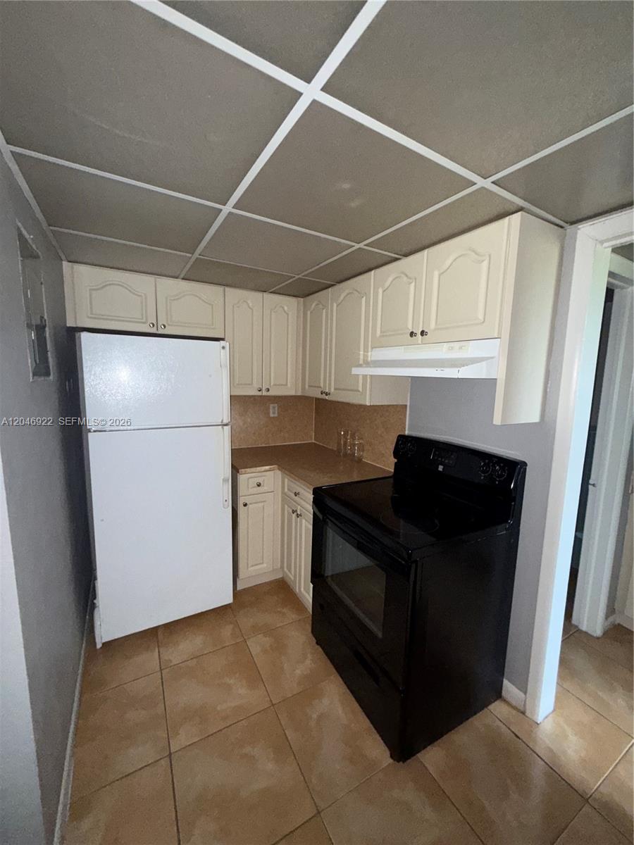6960 Miami Gardens Drive 2-431a Property Photo 8