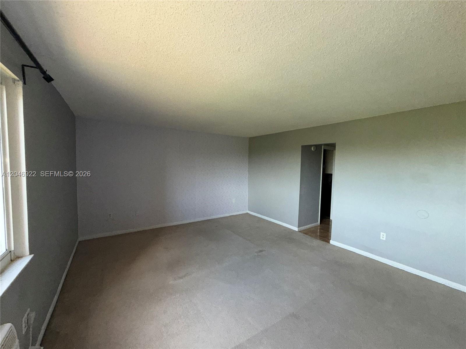 6960 Miami Gardens Drive 2-431a Property Photo 13
