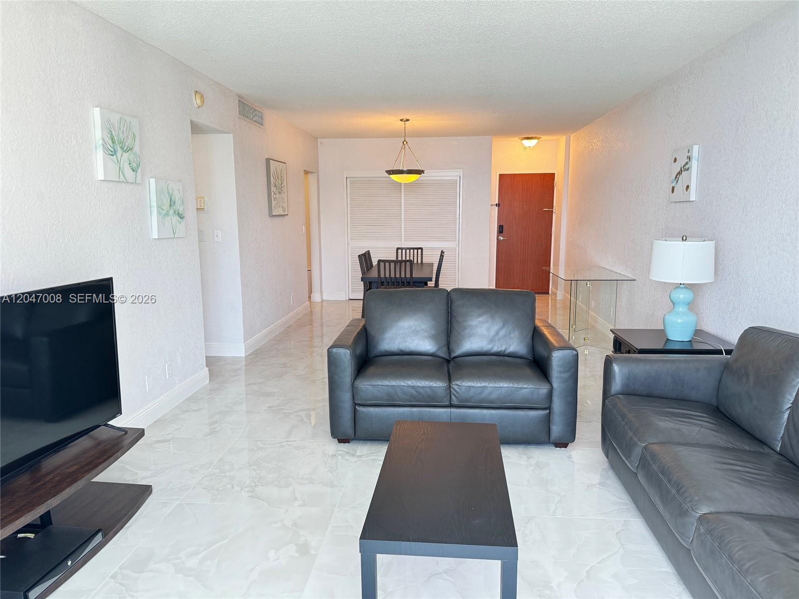 3901 S Ocean Drive 14z Property Photo 5