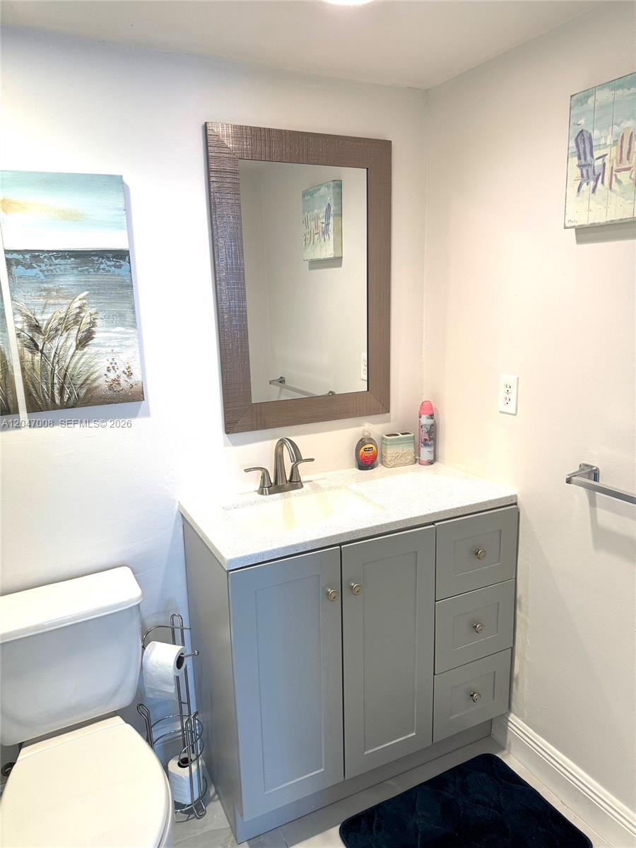 3901 S Ocean Drive 14z Property Photo 6