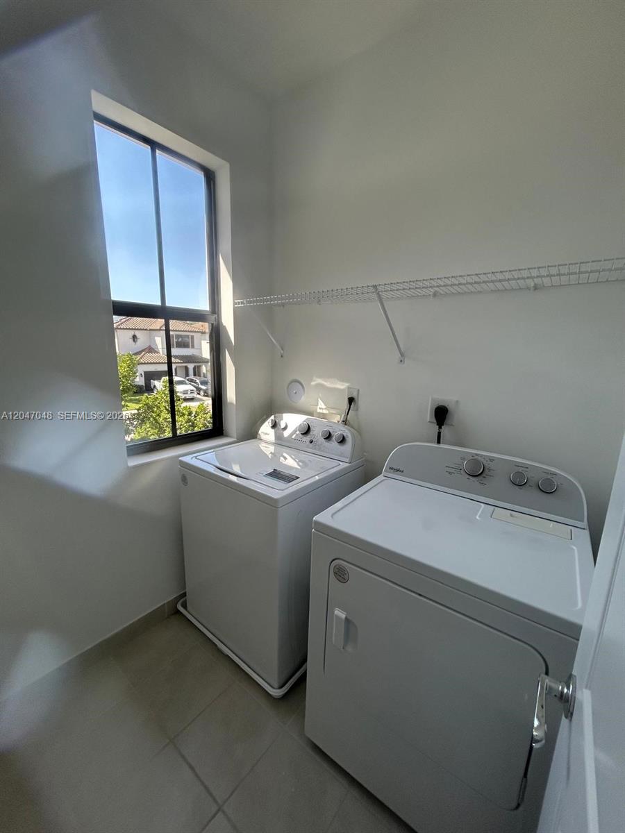 5525 Agostino Way Property Photo 37