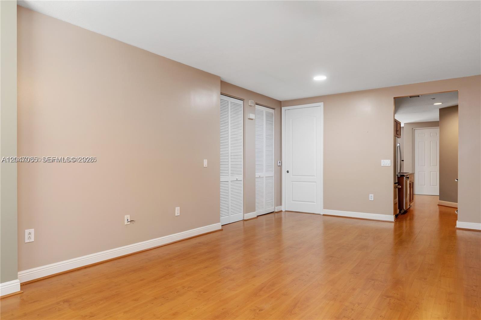 365 Sw 13th Terrace - Property Photo 15