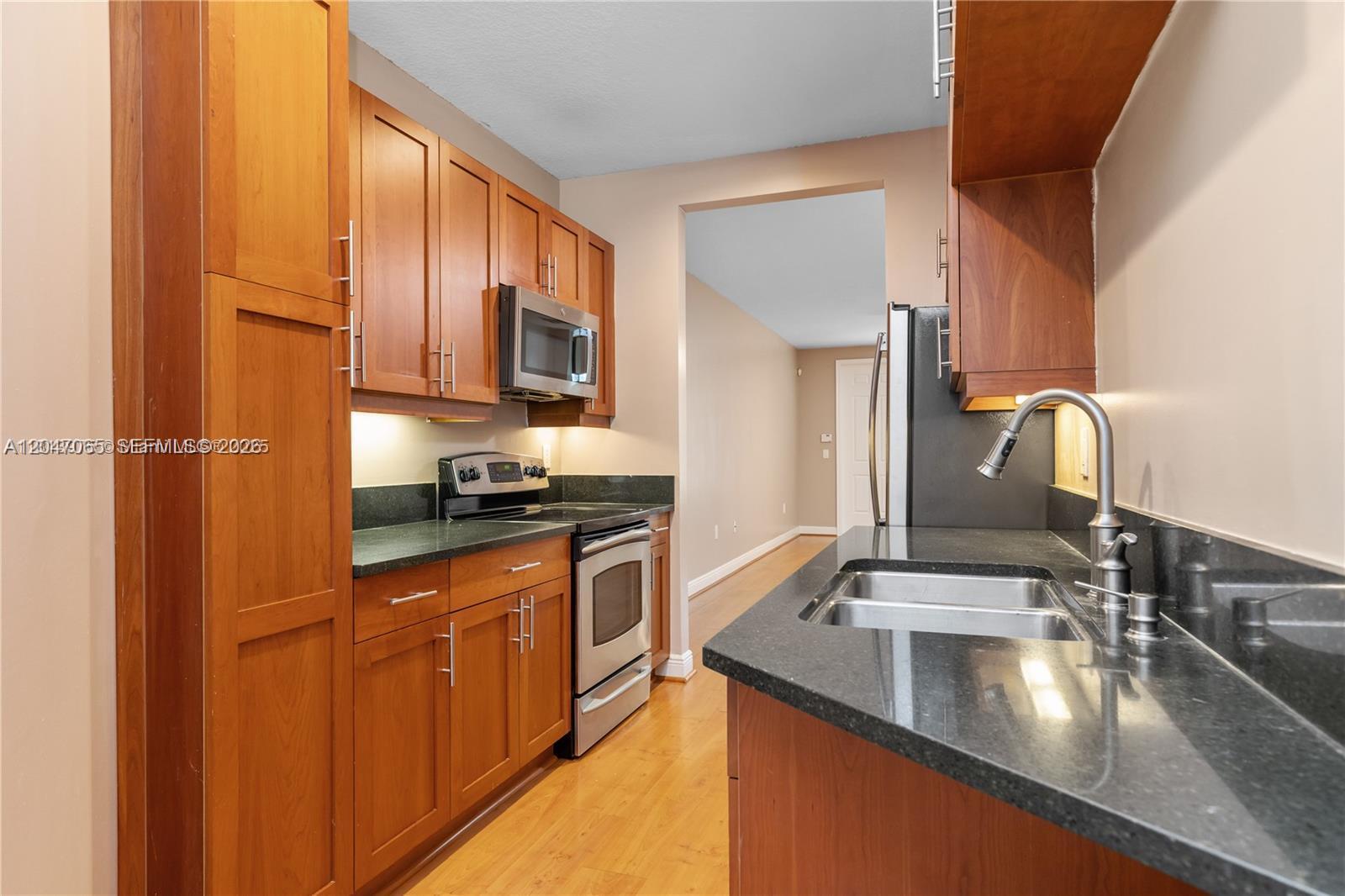 365 Sw 13th Terrace - Property Photo 26