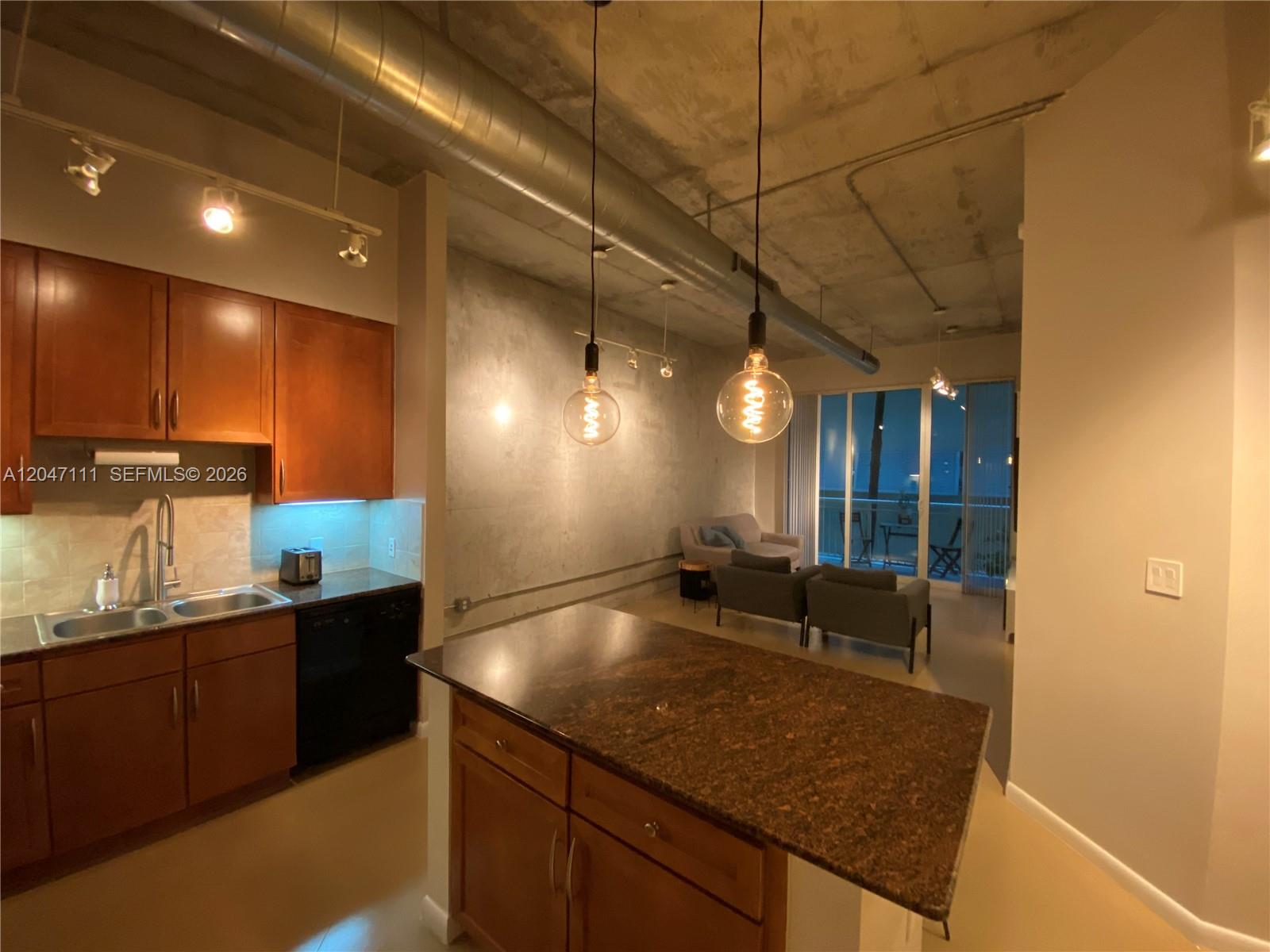 2001 Biscayne Boulevard 3203 Property Photo 5