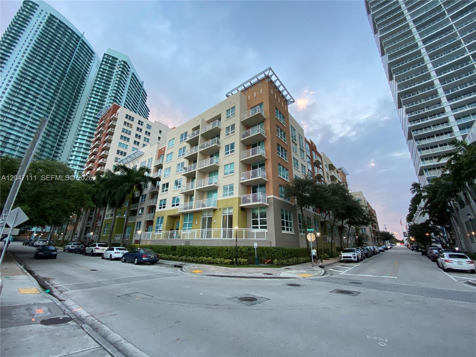 2001 Biscayne Boulevard 3203 Property Photo 13