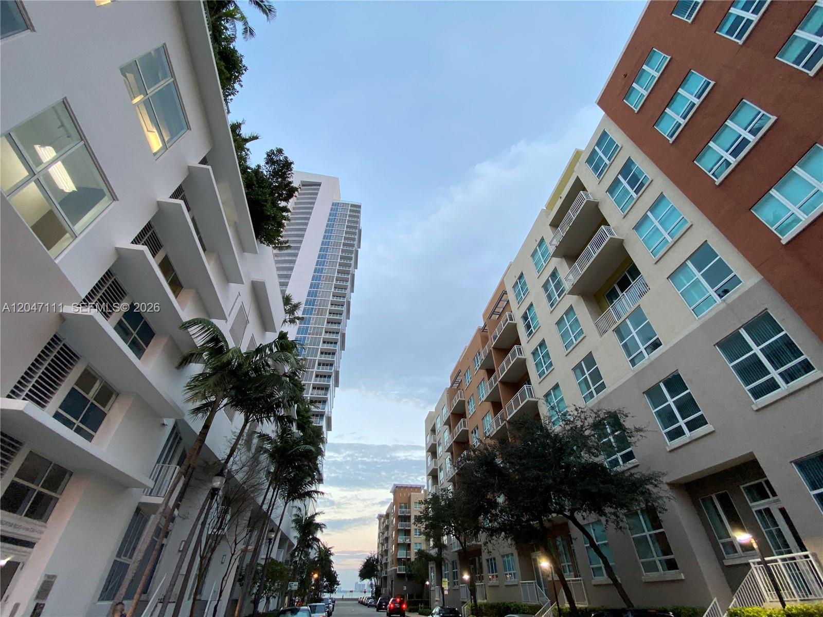 2001 Biscayne Boulevard 3203 Property Photo 15