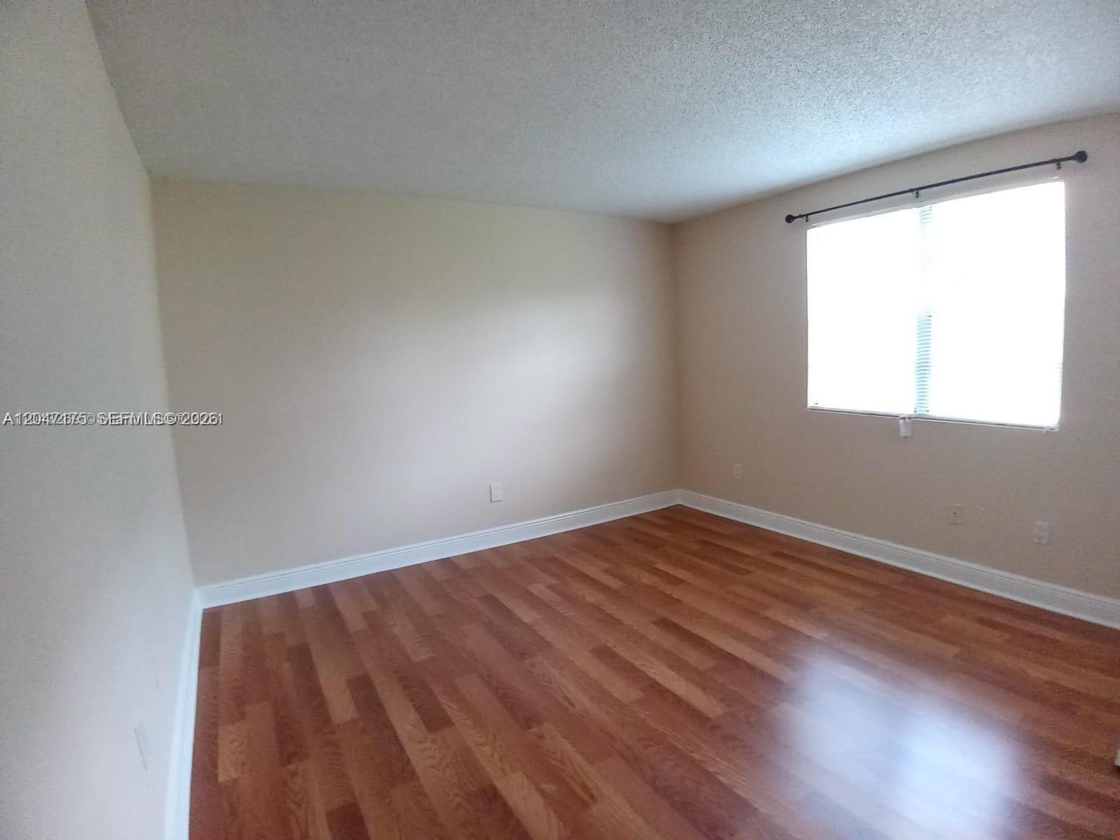 A12047175 Property Photo 8