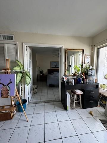 2000 Biarritz Drive 404 Property Photo 3