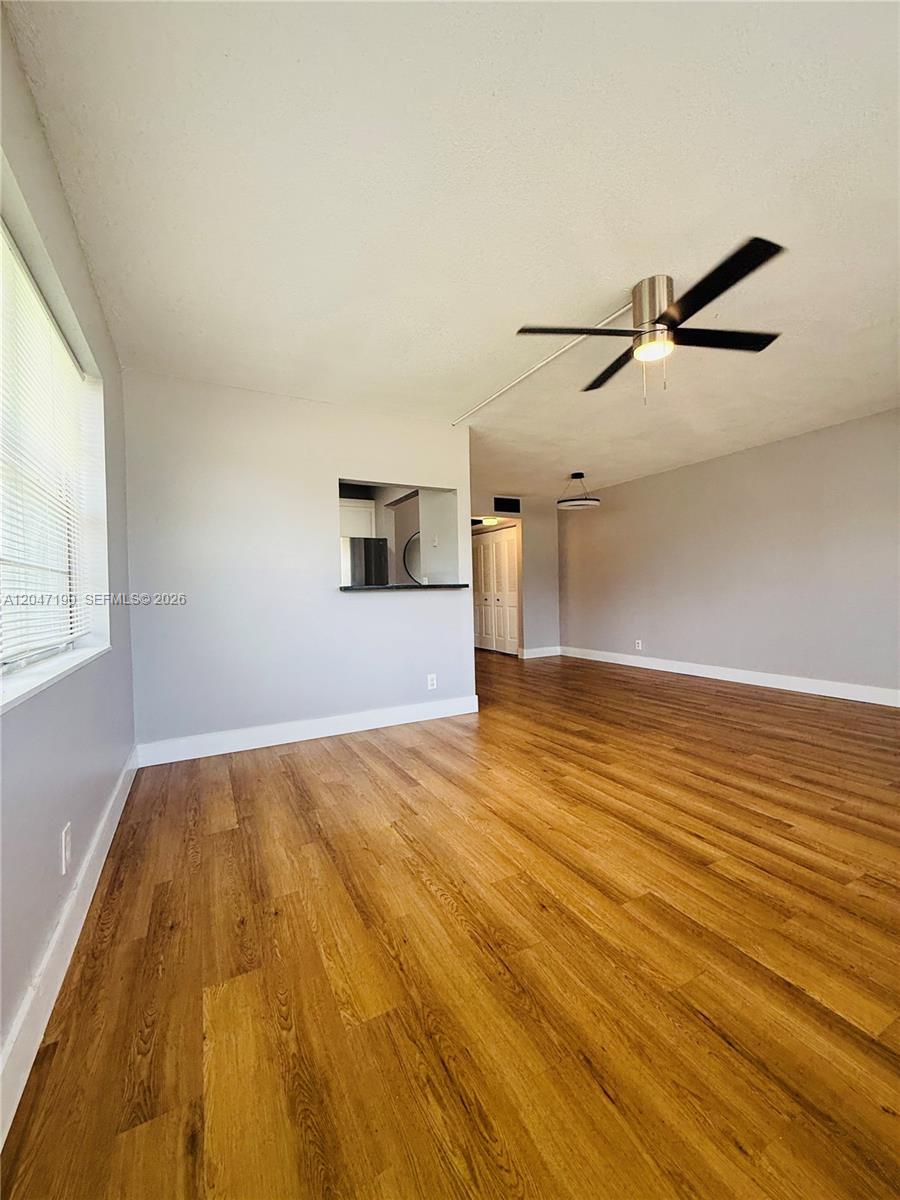 21 Windsor B B Property Photo 2