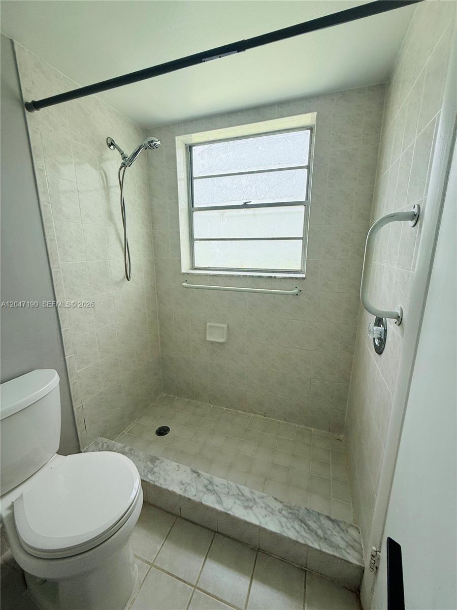 21 Windsor B B Property Photo 10