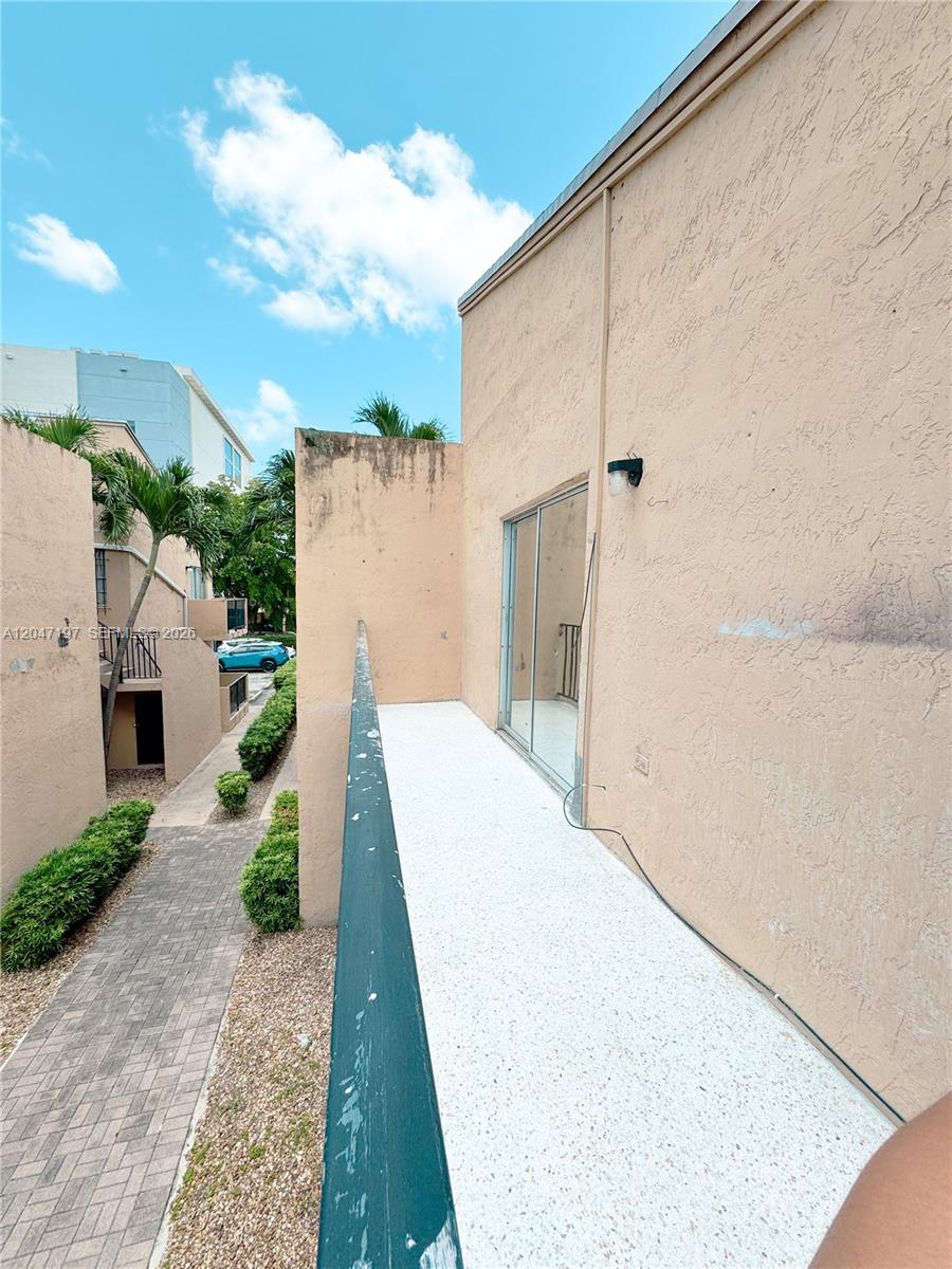 A12047197 Property Photo 10