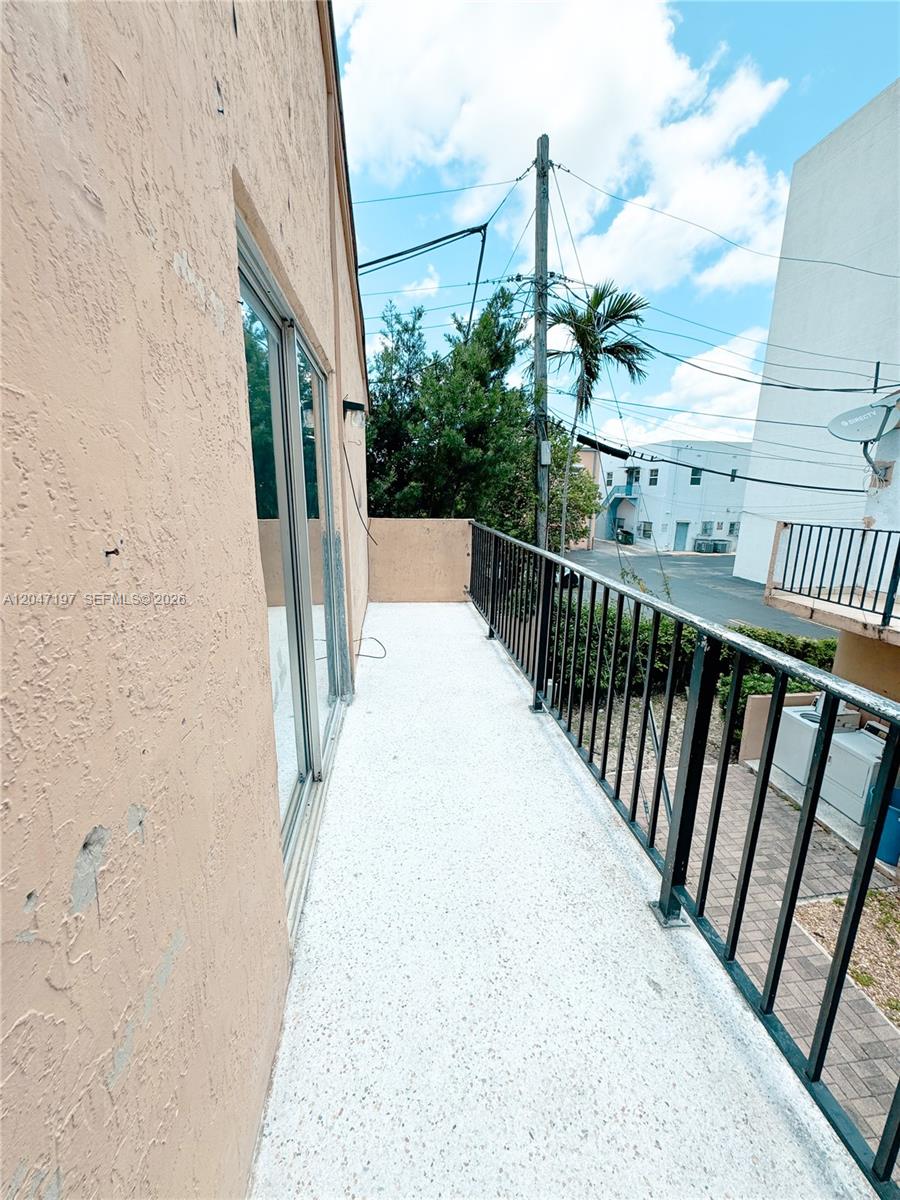A12047197 Property Photo 11