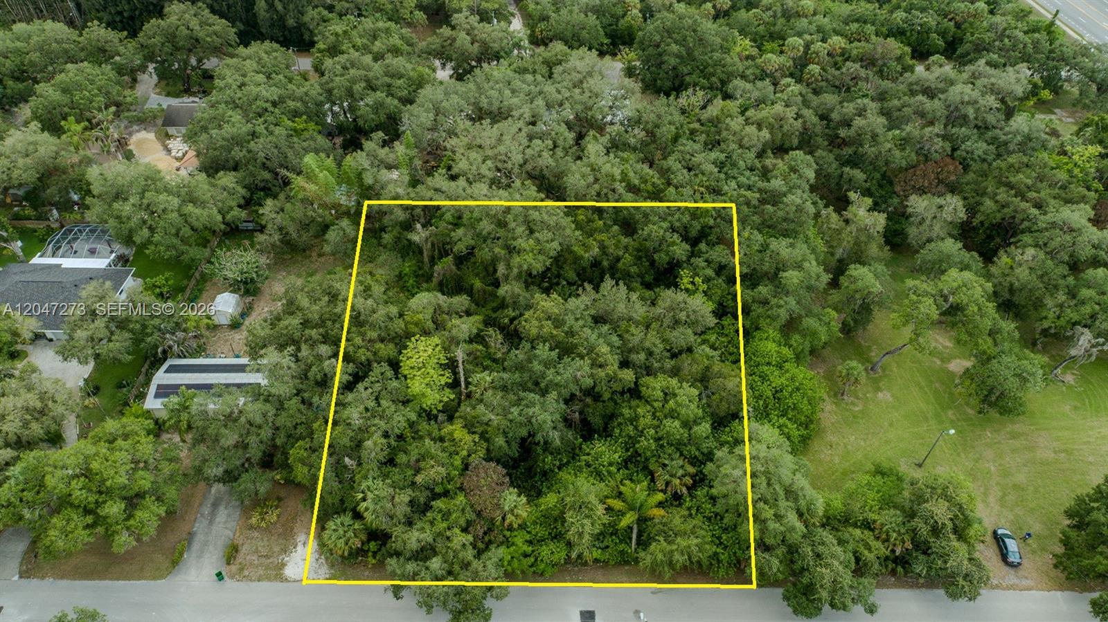 543 E Hickpochee Avenue Property Photo 3
