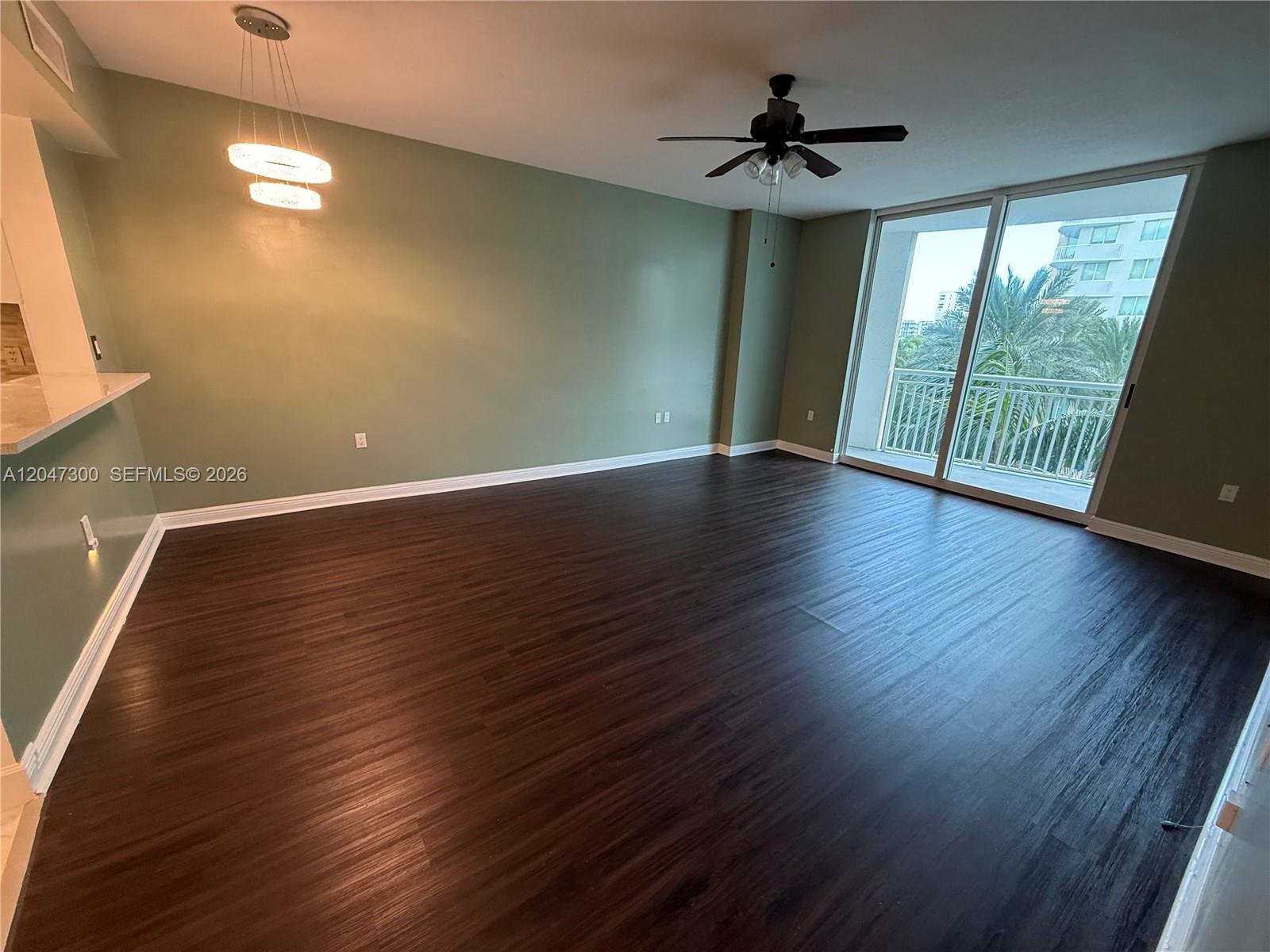 1745 E Hallandale Beach Boulevard 304w Property Photo 6