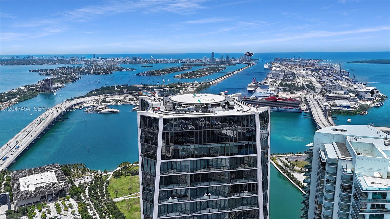 1000 Biscayne Boulevard 4401 Property Photo 2